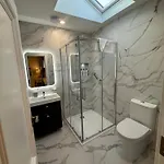 Luxury 4 Bedroom Townhouse -killarney Town Centre - Free Parking Wi-fi- 4 Star Approved Hébergement de vacances