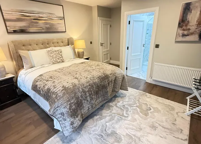 別荘 4 Fair Hill- Luxury 4 Bedroom Property -Killarney Town Centre - Free Parking Wi-Fi *