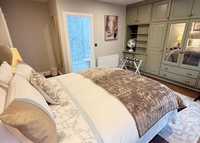 別荘 4 Fair Hill- Luxury 4 Bedroom Property -Killarney Town Centre - Free Parking Wi-Fi キラーニー