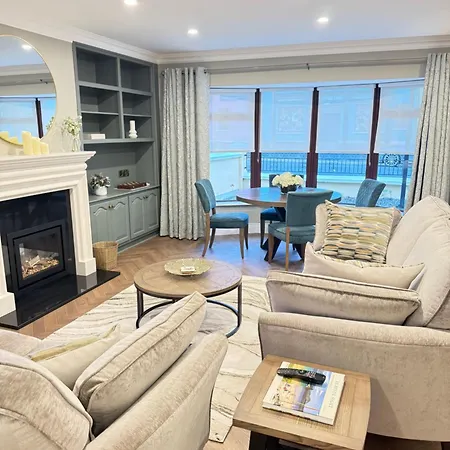 Σπίτι διακοπών Luxury 4 Bedroom Townhouse -killarney Town Centre - Free Parking Wi-fi- 4 Star Approved